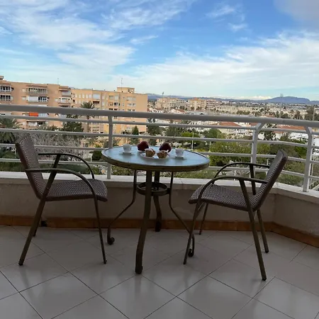 Tres Sol Apartment *